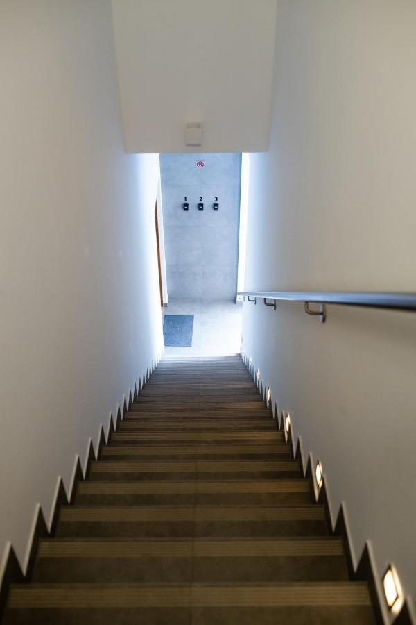 Neo Unique & Bright Apartments, Free Parking, 15min Old Town & Kazimierz - By Homelike * Cracovia