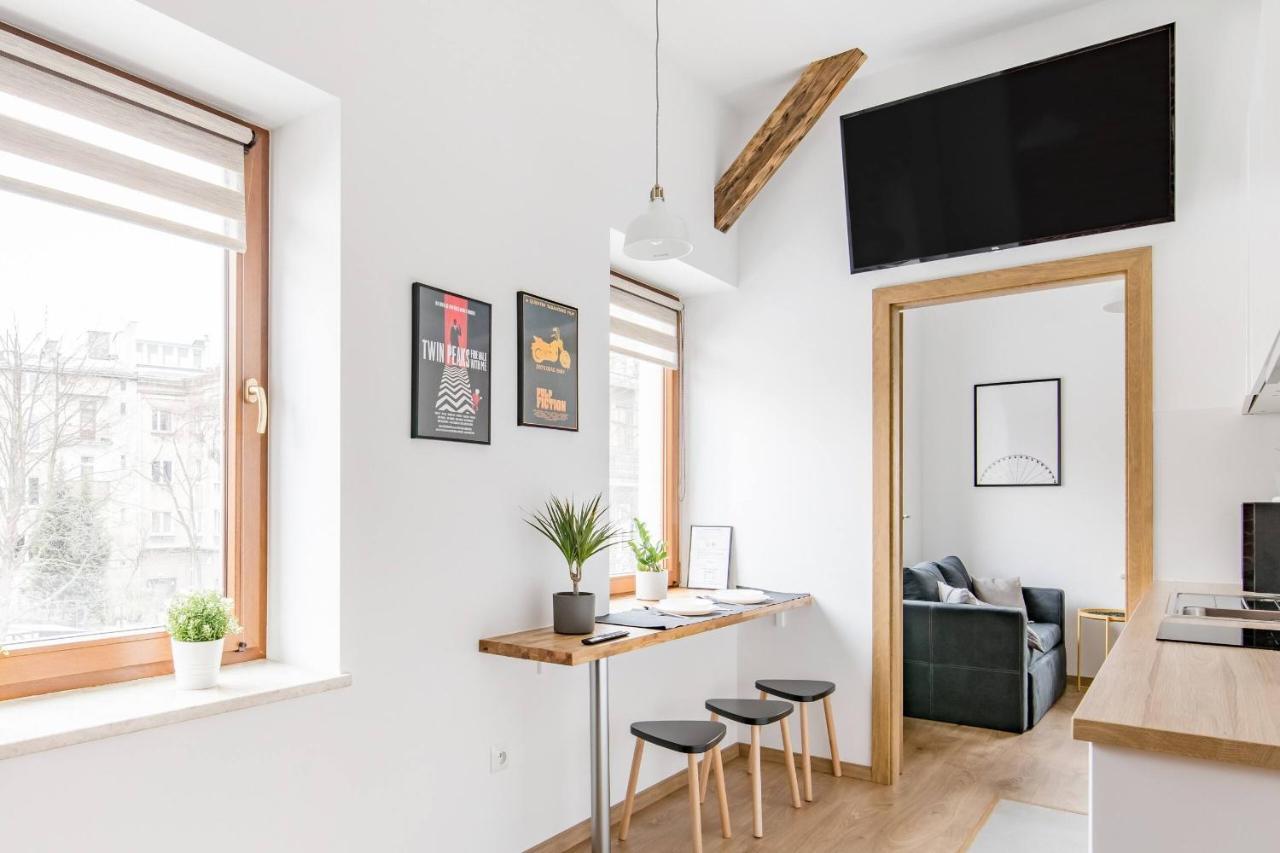 Apartamento Neo Unique & Bright Apartments, Free Parking, 15min Old Town & Kazimierz - By Homelike