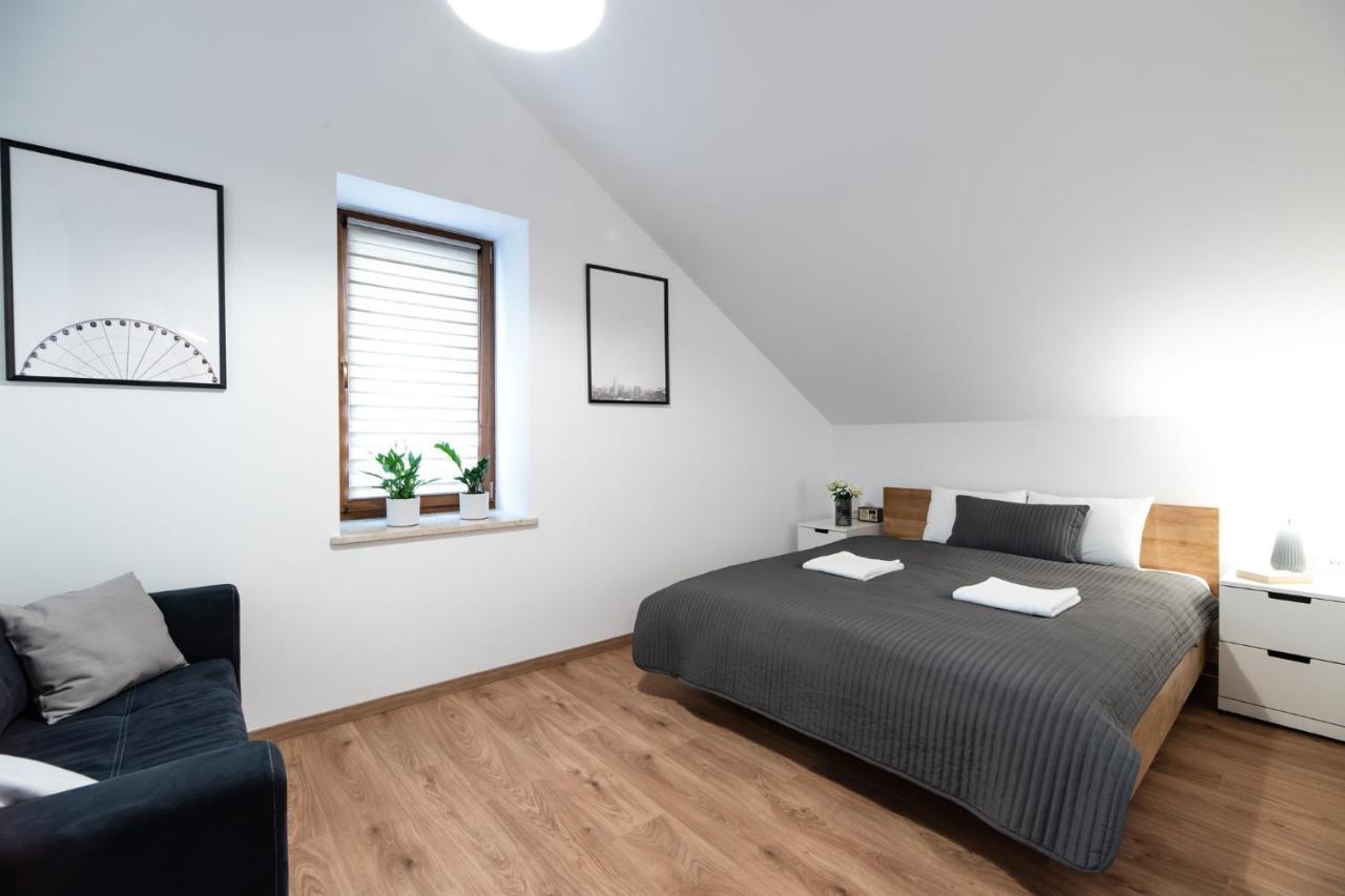 Neo Unique & Bright Apartments, Free Parking, 15min Old Town & Kazimierz - By Homelike Apartamento Cracovia