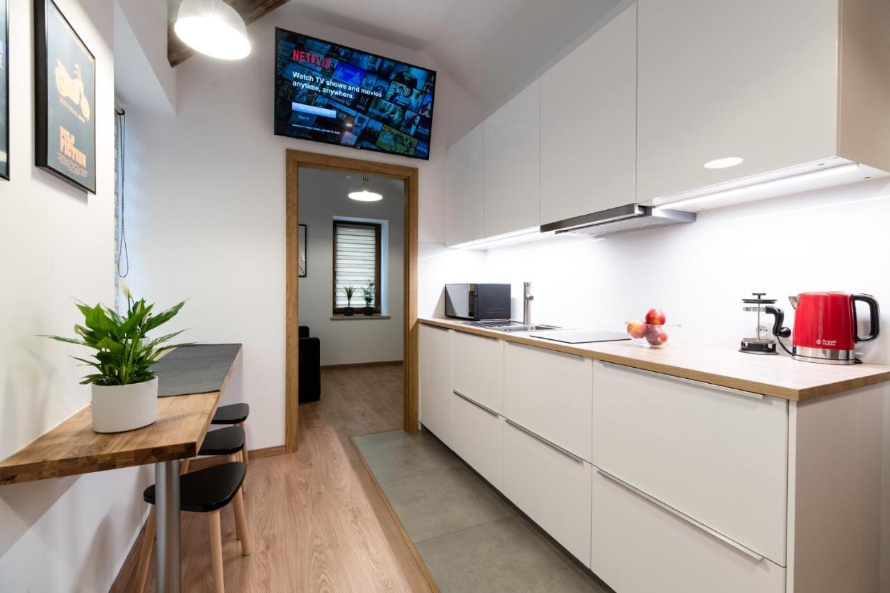 Neo Unique & Bright Apartments, Free Parking, 15min Old Town & Kazimierz - By Homelike * Cracovia